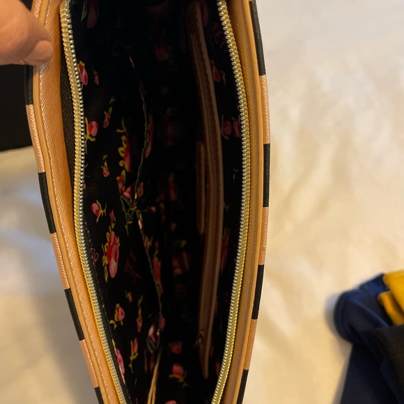 Betsey Johnson Clutch. Great for special events!  Excellent pre-owned condition. - Picture 6 of 6